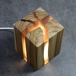 Solid Wood Art Crackle Light Fitting,Epoxy Resin Night Light, Personalised Epoxy Wooden Light, Unique Spring Decor Gift, Father’s Day Gifts