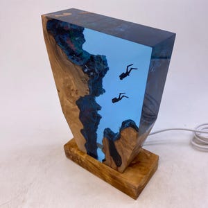 Scuba Diver Epoxy Resin Night Light, Handmade Night Light, Personalised Wooden Light, Unique Home Decor, Custom Gift for Him, Birthday Gifts