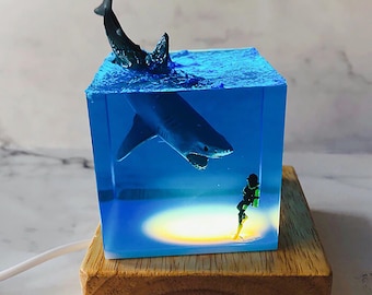 Scuba Diver Shark Resin Night Light, 5cm Personalized Ocean Night Light, Valentine's Day Gift for Him Birthday Gift, Shark Resin Night Lamp