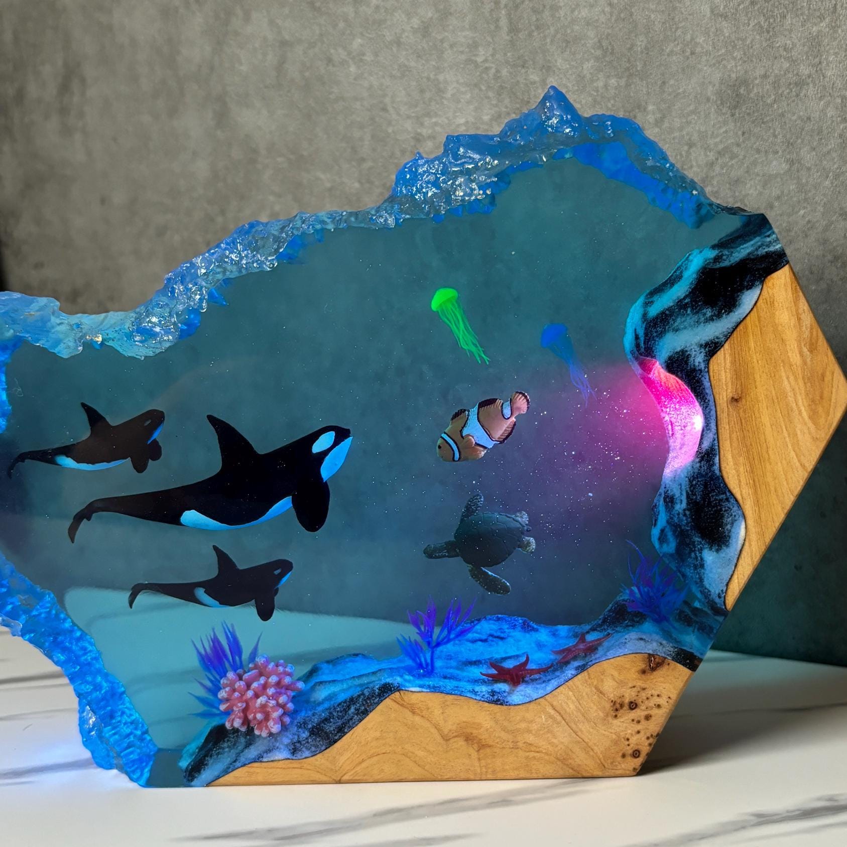 Killer Whale Baby Orcas Epoxy Resin Night Light, Personalized Orcas Wood Epoxy Resin Lamp, Birthday Gifts, Mother's Day Gifts, Custom Lamp