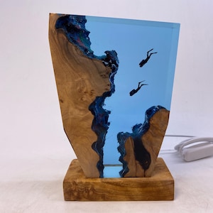 Scuba Diver Epoxy Resin Night Light, Handmade Night Light, Personalised Wooden Light, Unique Home Decor, Custom Gift for Him, Birthday Gifts