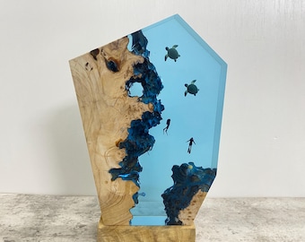 Scuba Diver Sea Turtle Epoxy Resin Night Light,Diving Personalised Handmade Wooden Light,Unique Home Decor Gift,Gift for Him,Halloween Gifts