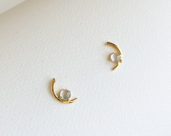 Dainty Moonlight Icy Jade 18k Yellow Gold Ear Stud (sold in single)