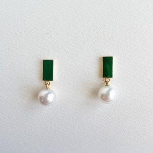 Natural Jade 18k Yellow Gold Earrings with Pearls