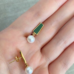 Dainty Jade Pearl 18k gold Earrings image 5