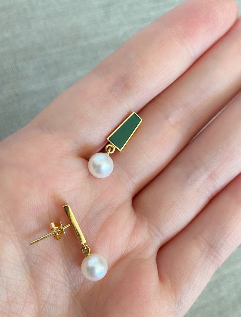 Dainty Jade Pearl 18k gold Earrings image 5