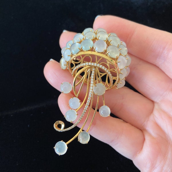 Exquisite Grade-A Icy Jade Jellyfish Brooch with Diamonds in 18K Yellow Gold