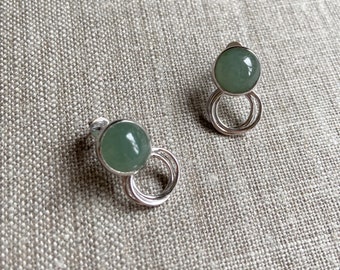 18k White Gold Green Jade Stud Earring