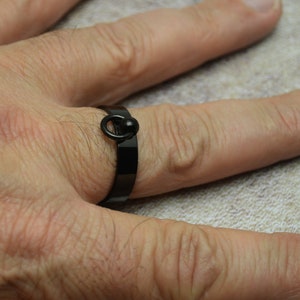 Ring of O narrow black or silver stainless steel Story of O image 5