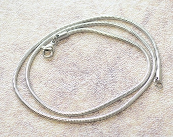 Schlangenkette 60 cm Edelstahl Halskette Herrenkette Damenkette Kette Karabiner