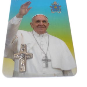 Papa Francisco, Santo Cartão, Cruz de prata do Bom Pastor, abençoada e super protetora + Pergaminho Bênção Papal Jubileu 2025 8,5x5,5 cm