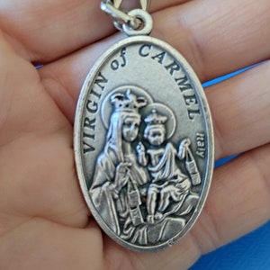 Porte-clés de la Sainte Vierge du Carmel, protège des dangers, pour votre maison, votre bureau ou votre voiture, fait main, plaqué argent, béni par le pape