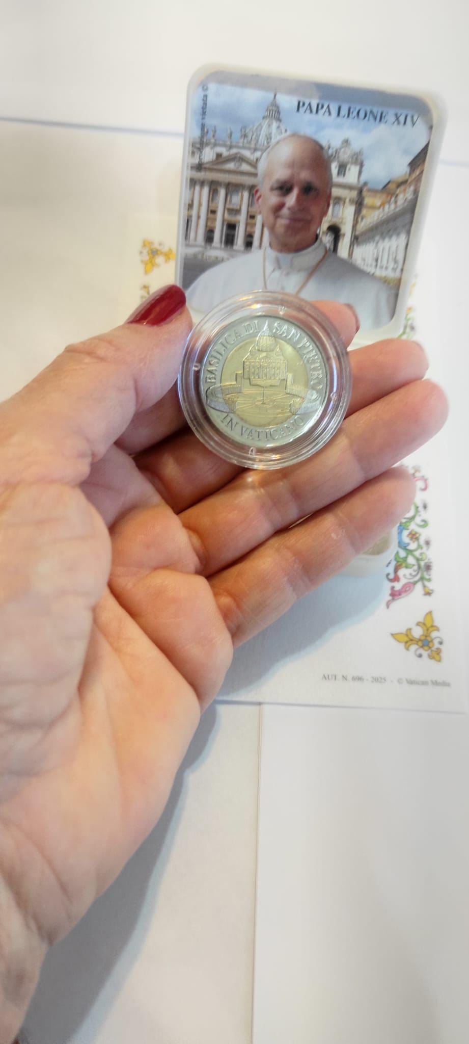 Las monedas de 2 euros conmemorativas del Vaticano 2025: tres monedas esperadas… que aún no llegan | Numismatica Visual