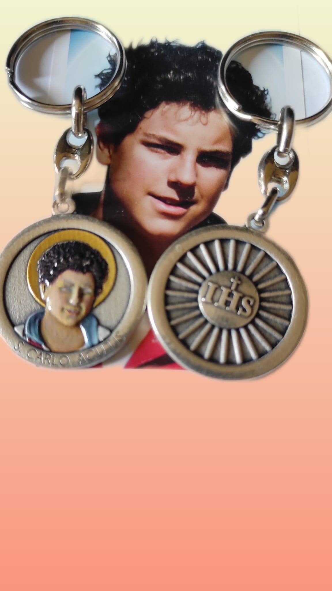Hand-painted Carlo Acutis Keychain – Vatican Blessed + Pope Francis Blessing Scroll – Jubilee 2025 Special Edition