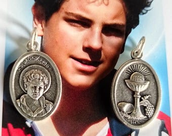 Medalla de San Carlo Acutis: collar religioso italiano plateado