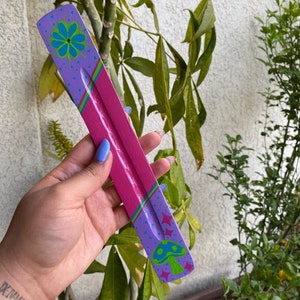Groovy incense holder