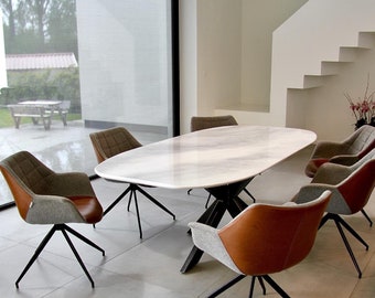 Table à manger de forme unique sur mesure | Design en marbre blanc et gris