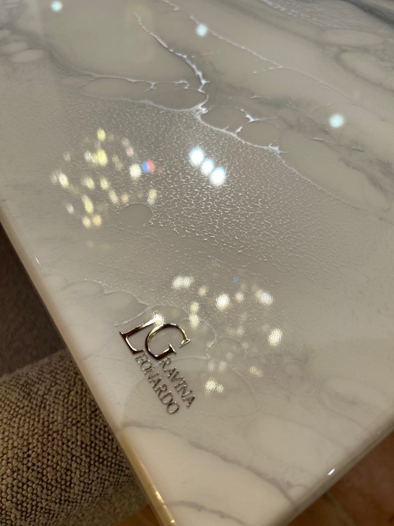 Bespoke Extra Thickness Silver and White Dining Table, Unique Resin Art, All Colours, Size, Shapes Possible afbeelding 8