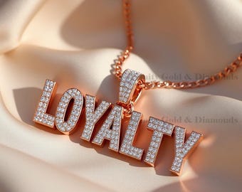 Colar com pingente "LEALDADE" da Iced Out: Prata esterlina banhada a ouro 14K