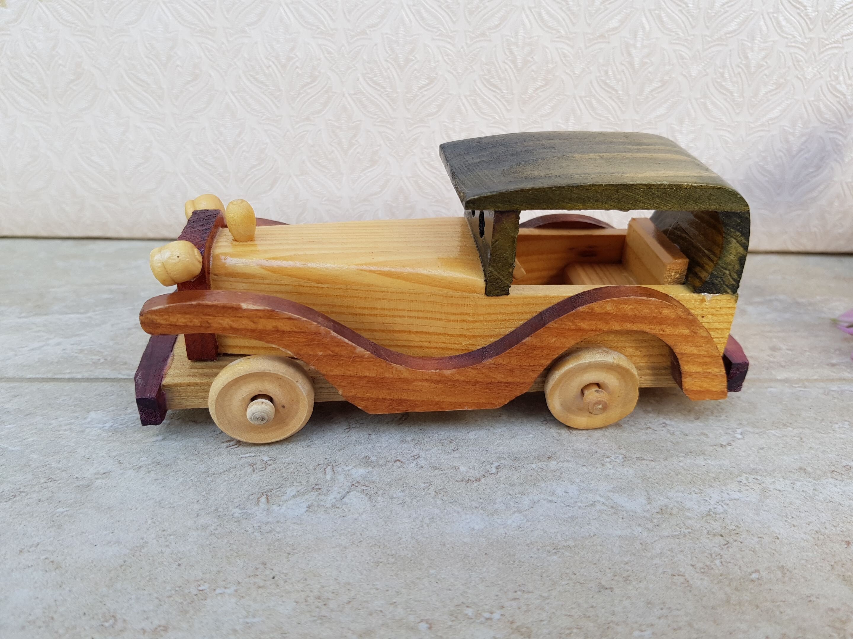 Retro Wooden Car Model, Vintage Wooden Automobile Classic Auto Vehicle