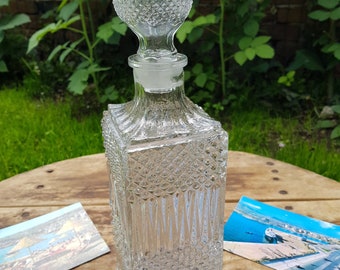 Vintage 70s glass decanter, clear glass hobnail decanter with stopper, cut glass decanter, decanter, retro decanter