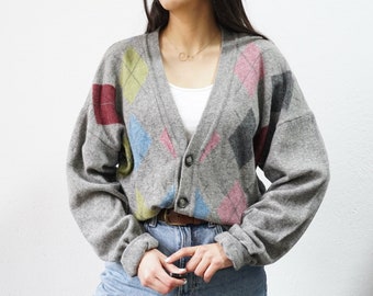 Vintage gray wool cardigan size M geometric pattern colorful cardigan light wool jacket