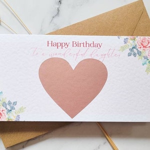 Carte parfaite de format de bon avec cœur à gratter, tout message secret caché, carte surprise avec enveloppe, Noël, anniversaire, anniversaire