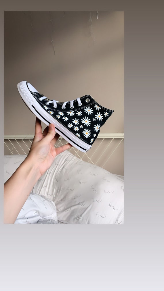 daisy converse high tops