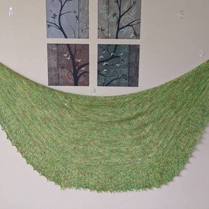 Handknit lace-bordered scarf 100% wild muga silk