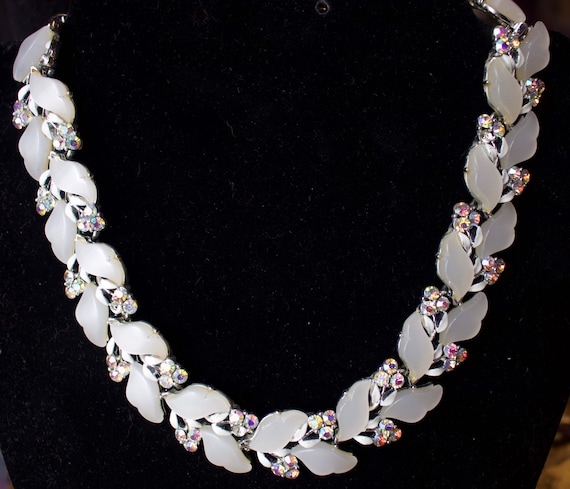 Lisner 1950’s Crystal Necklace