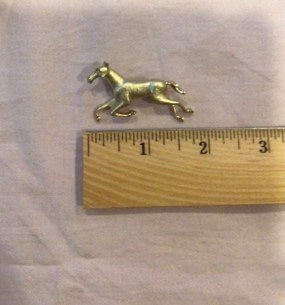 Galloping horse brooch.Perfect for fall wardrobe - image 1