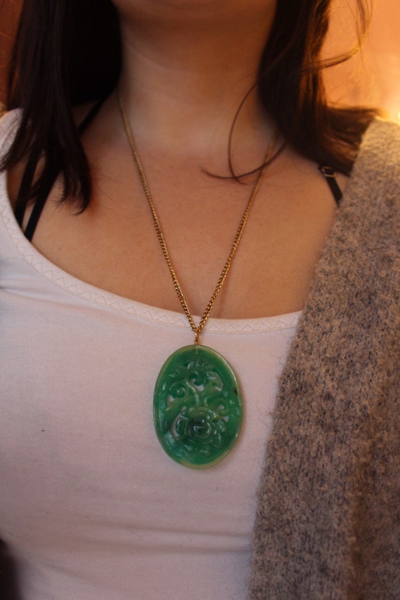 Oval Carved Jade Necklace - image 3