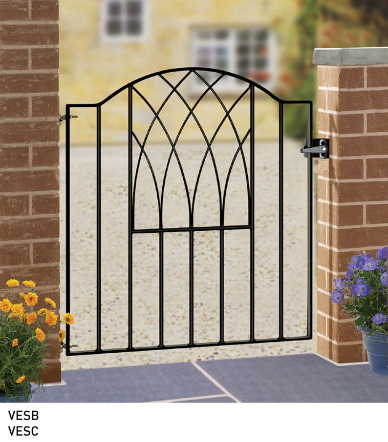 Abbey-Verona Modern Low Bow Top Metal Garden Gate 2 GAP Sizes x 945mm High afbeelding 1