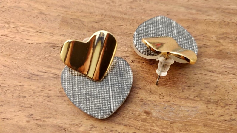 Heart Stud Earrings Delicate Dainty Heart Earrings Minimalistic Tiny Heart Earrings Heart shape Gold earrings Valentines Day Earrings
