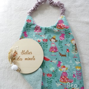 Serviette de cantine personnalisable/serviette élastique enfant/Bavoir maternelle éponge bambou/rentrée scolaire/cadeau petit prix il était une fée