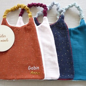 Serviette cantine personnalisable/serviette élastique /Bavoir maternelle éponge bambou/rentrée scolaire PS/double gaze /autonomie/petit prix