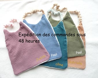 Serviette cantine personnalisable idéale en maternelle, favorise l'apprentissage et l'autonomie. Flocage thermocollé résistant aux lavages.