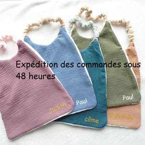 Serviette cantine personnalisable idéale en maternelle, favorise l'apprentissage et l'autonomie. Flocage thermocollé résistant aux lavages.