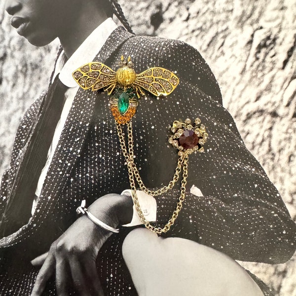 Fly Brooches| Two Colors Green, Gold |Perfect Present | With Gift Box |Brooch with Chain | Brooch For Blazer| Free Shipping|