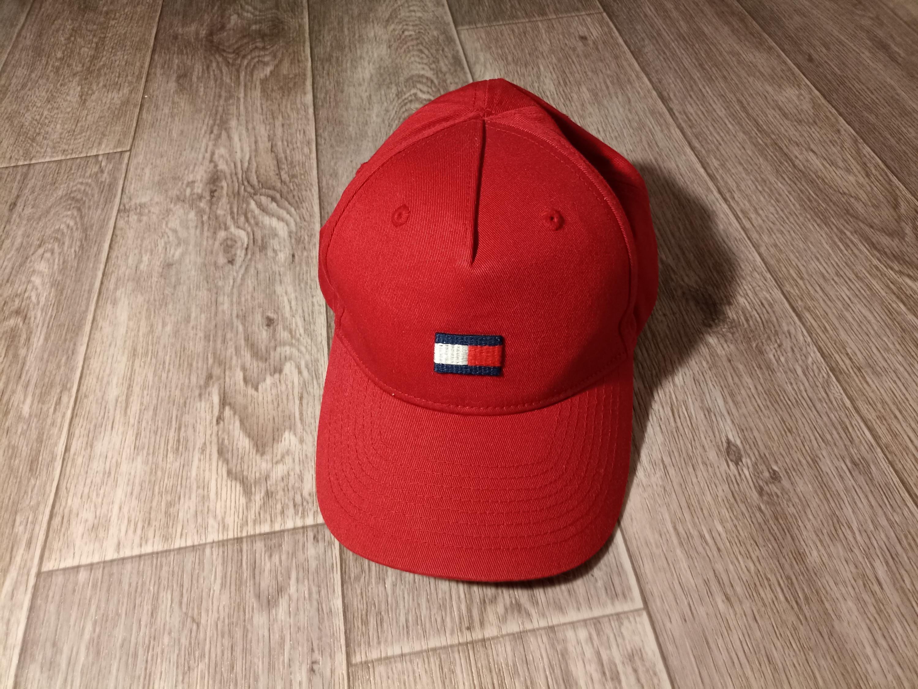 Red tommy hilfiger hat hotsell