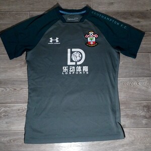 UNDER ARMOUR &イングランドのTシャツ