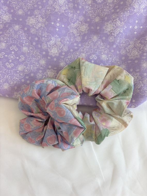 Handmade Garden Daydream Scrunchie Set | Oversized Cotton Floral (Set of 2)