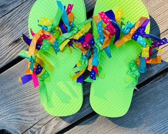 neon green sandals size 11