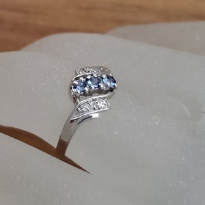 Montana Yogo Sapphire  ring set in Sterling Silver with .18TW Yogo Sapphires and FREE SHIPPING ! (YRS 207)