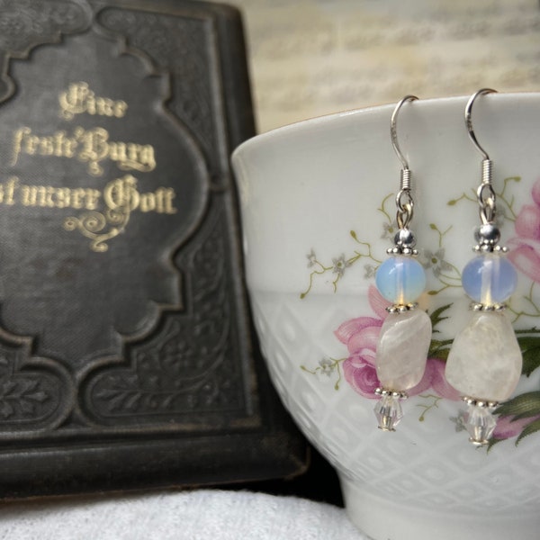 Mondstein moonstone Ohrringe earrings Schmuck vintage fairy shabby fantasy silver crystal witch spell ritual