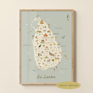 Könnte beinhalten: Ein gerahmter Wandkunstdruck mit einer hellbeigen Karte von Sri Lanka auf salbeigrünem Hintergrund. Die Karte enthält kleine Illustrationen der lokalen Tierwelt, Sehenswürdigkeiten und Fahrzeuge, mit dem Text Sri Lanka unten in der Mitte.