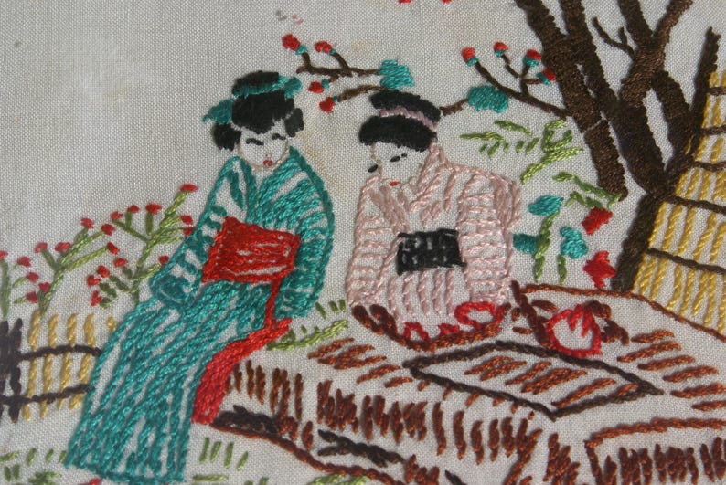 Intricating Domed Glass Frame With Japanese Crewel Work, Geisha ...