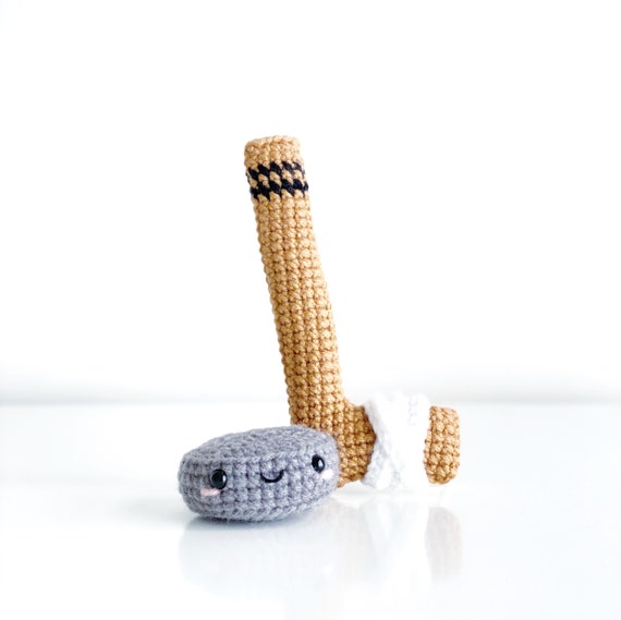 Knotmonsters: Keychain edition: 50 Amigurumi Crochet Patterns (Paperback)