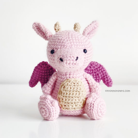 KnotMonsters: Pink Animals Edition: 10 Crochet Amigurumi Patterns  (Paperback) 