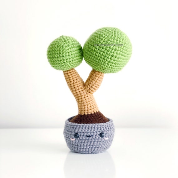 Cute Kawaii Crochet Plant: Crochet pattern